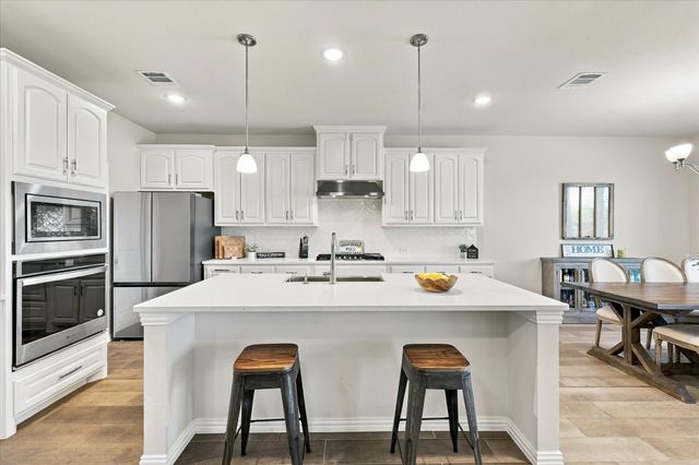 2161 Cloverfern Way, Haslet, TX 76052
