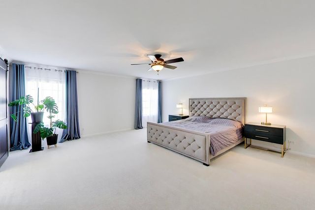 2553 LYMAN Loop, Yorkville, IL 60560