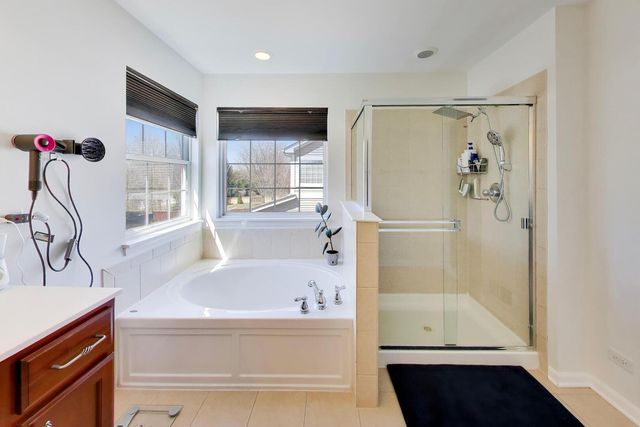 2553 LYMAN Loop, Yorkville, IL 60560