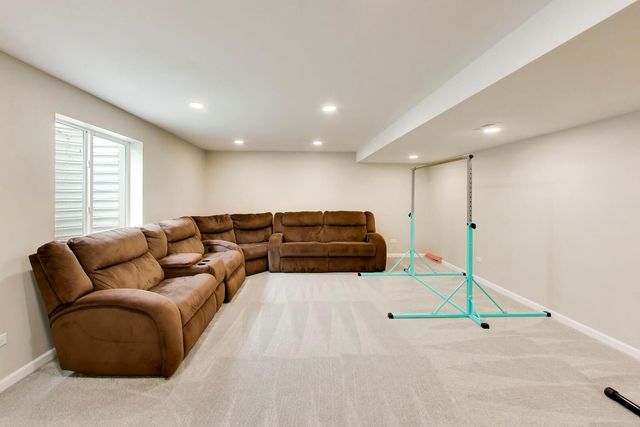 2553 LYMAN Loop, Yorkville, IL 60560