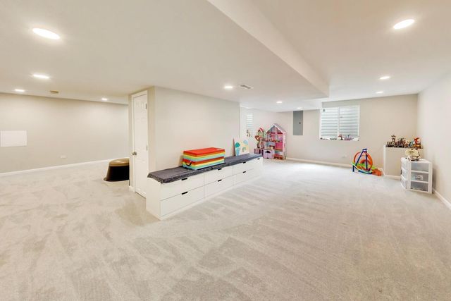 2553 LYMAN Loop, Yorkville, IL 60560