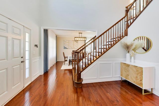 2553 LYMAN Loop, Yorkville, IL 60560
