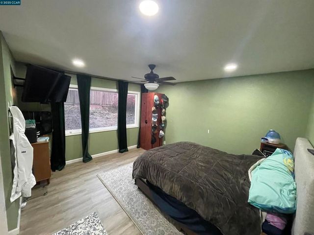 2347 Pinnacle Dr, Martinez, CA 94553