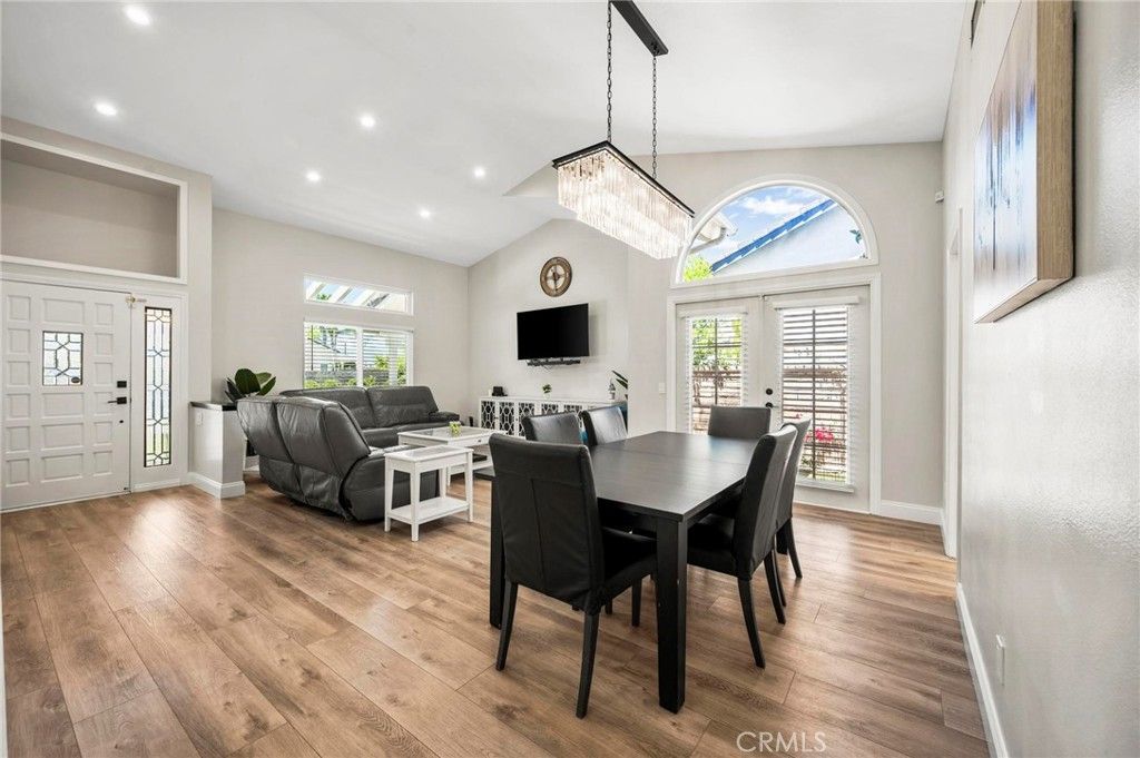 Image 6 of property listing at 27184 Highlands Lane, Valencia, CA 91354