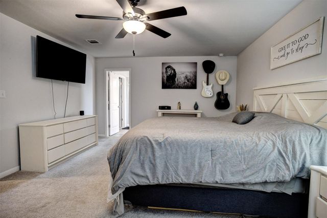 205 Driftwood LN, Bastrop, TX 78602