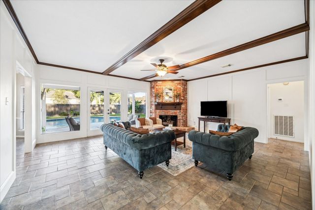 5115 Gladehill Drive, Kingwood, TX 77345