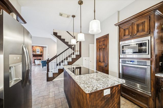 5115 Gladehill Drive, Kingwood, TX 77345