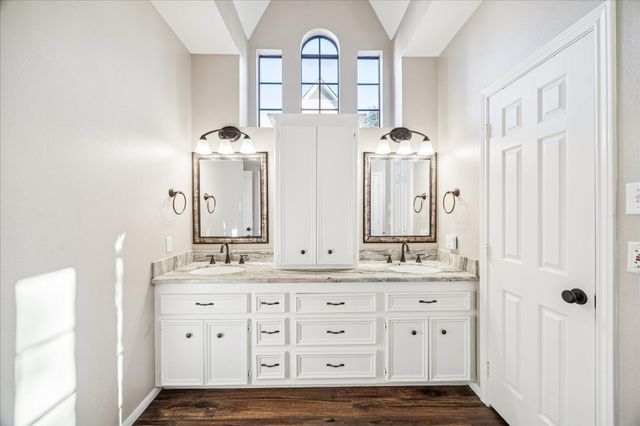 5115 Gladehill Drive, Kingwood, TX 77345