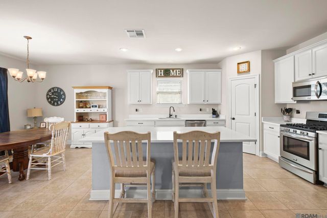 17837 Beech Ridge Ave, Baton Rouge, LA 70817