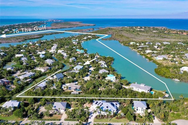 2479 Harbour LN, Sanibel, FL 33957
