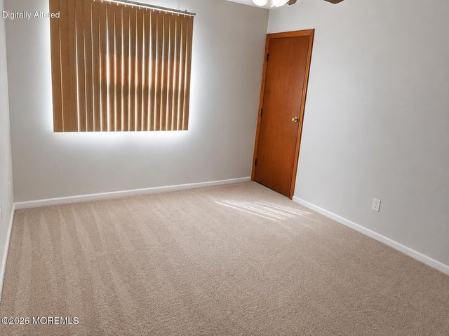 21 Venezia Street, Berkeley, NJ 08721