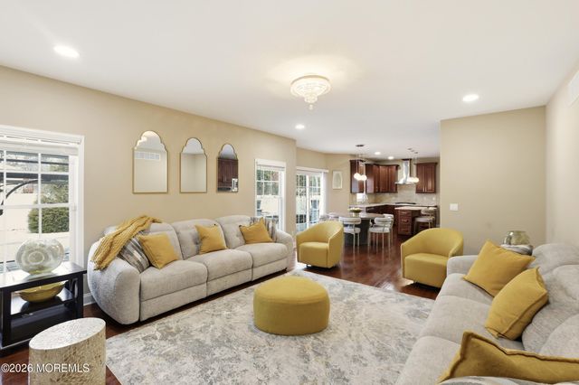 81 Fortune Court, Toms River, NJ 08755