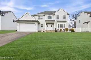 81 Fortune Court, Toms River, NJ 08755