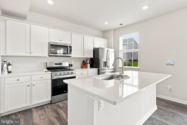 318 KNOLLWOOD DR, Easton, PA 18040