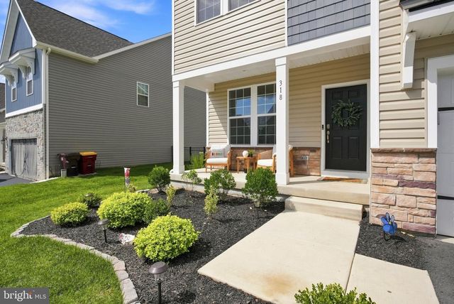 318 KNOLLWOOD DR, Easton, PA 18040