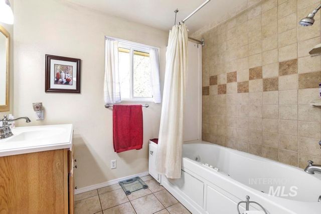 1532 Briarwood Lane, Twin Falls, ID 83301