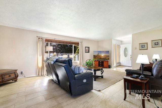 1532 Briarwood Lane, Twin Falls, ID 83301