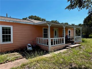 1552 W Johnson Ave, Aransas Pass, TX 78336