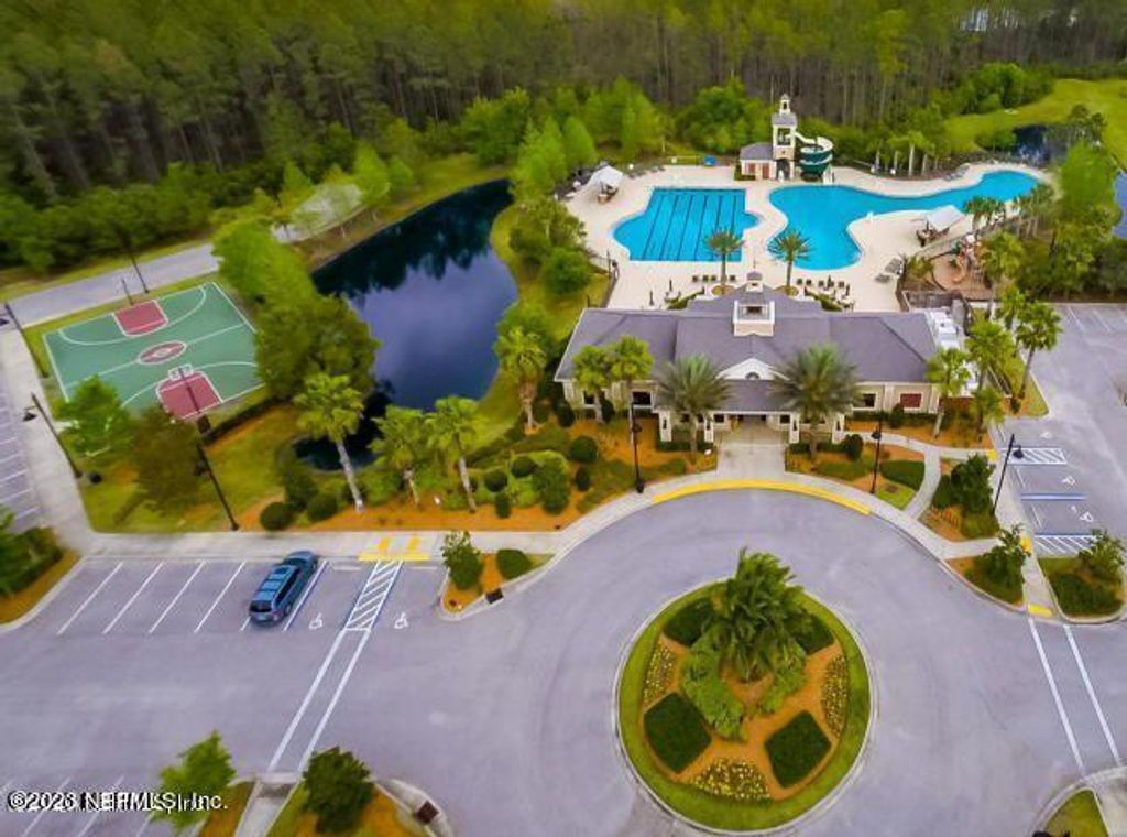 325 RICHMOND Drive, St. Johns, FL 32259