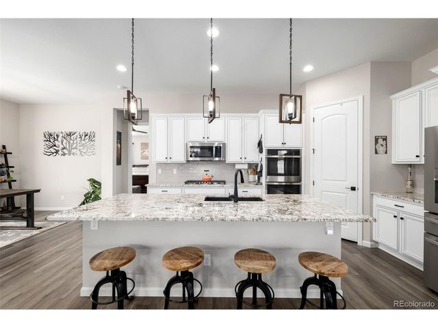 2812 Keepsake Way, Castle Rock, CO 80109