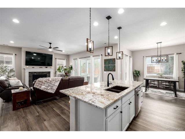 2812 Keepsake Way, Castle Rock, CO 80109