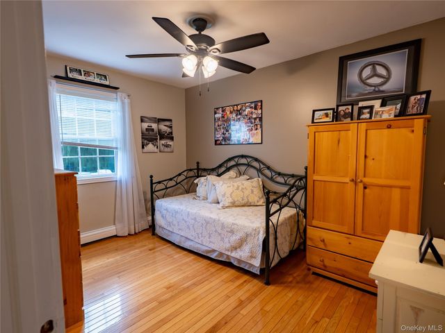 15 Deer View Lane, Poughquag, NY 12570