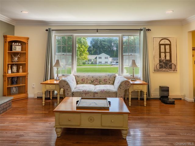 15 Deer View Lane, Poughquag, NY 12570