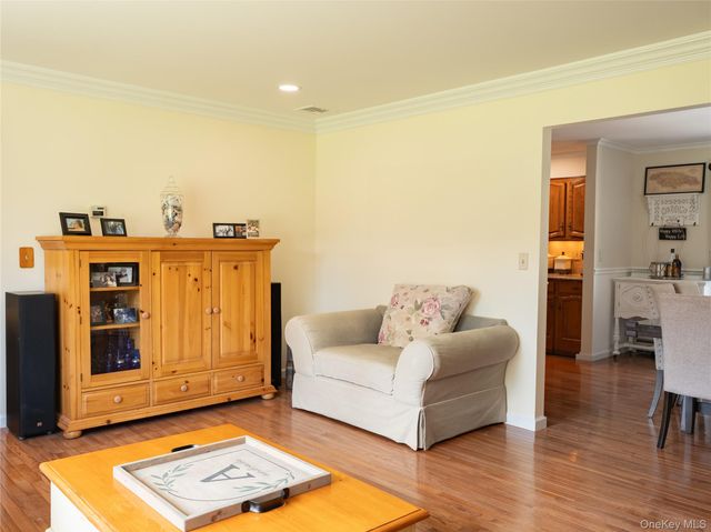 15 Deer View Lane, Poughquag, NY 12570