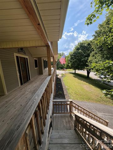299 McDowell Lane, Burnsville, NC 28714