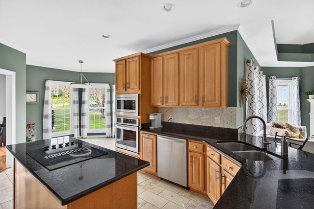 4426 Savage Pointe Dr, Franklin, TN 37064