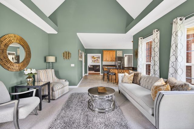 4426 Savage Pointe Dr, Franklin, TN 37064