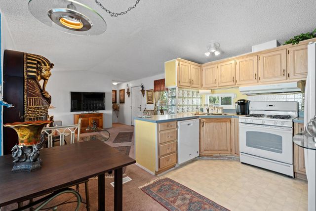 23 Hoover, Cathedral City, CA 92234