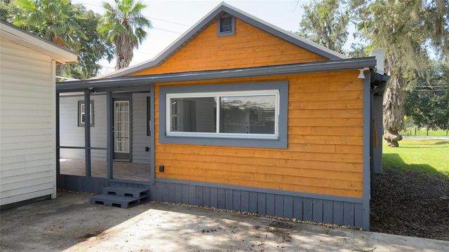 14740 JOHNS ROAD, Dade City, FL 33525