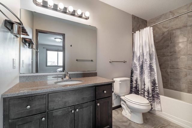 1557 Johnson Drive S, Moorhead, MN 56560