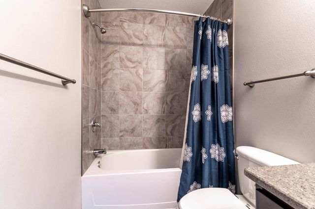 1557 Johnson Drive S, Moorhead, MN 56560