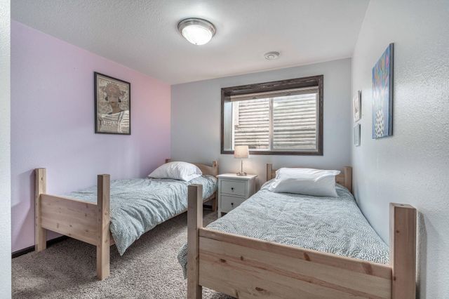 1557 Johnson Drive S, Moorhead, MN 56560