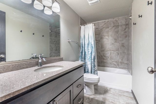 1557 Johnson Drive S, Moorhead, MN 56560