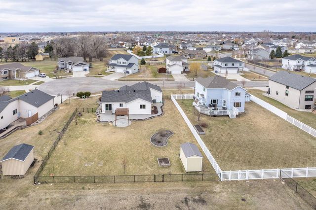 1557 Johnson Drive S, Moorhead, MN 56560