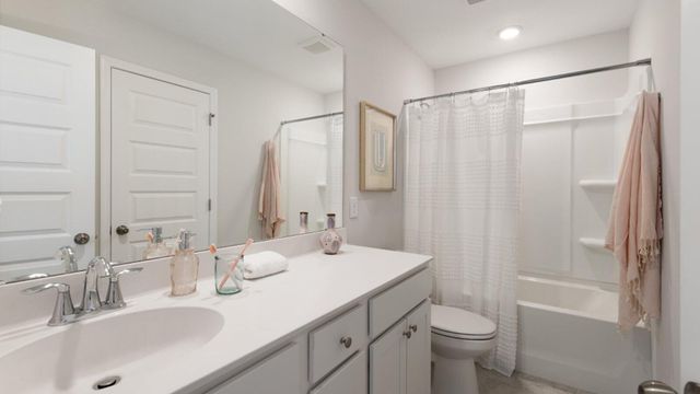 1040 Patagonia Street, Summerville, SC 29485