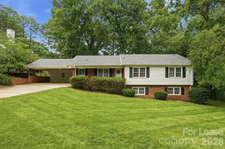 926 Shady Bluff Drive, Charlotte, NC 28211