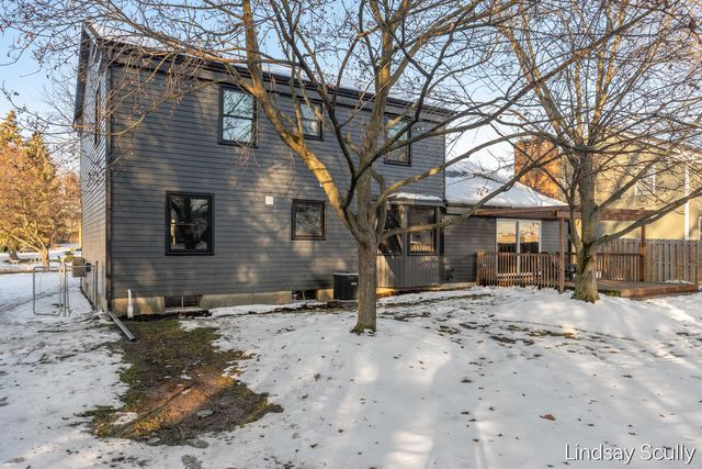 1830 Lockmere Drive Se, City Of Kentwood, MI 49508