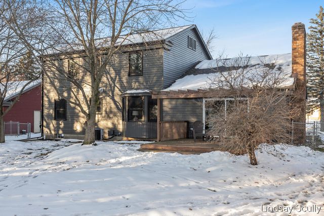 1830 Lockmere Drive Se, City Of Kentwood, MI 49508