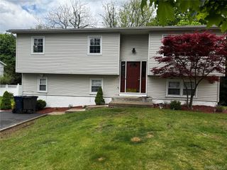 23 Frederick Street, Garnerville, NY 10923