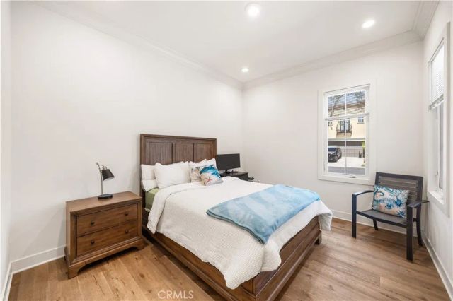 92 Interstellar, Irvine, CA 92618