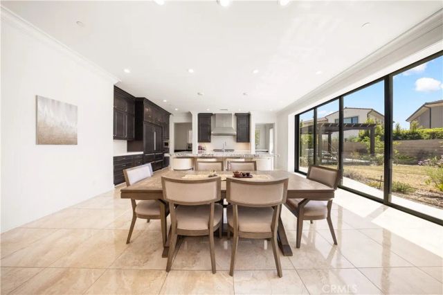 92 Interstellar, Irvine, CA 92618