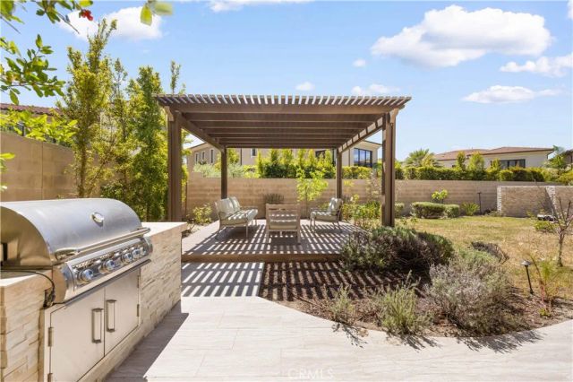 92 Interstellar, Irvine, CA 92618