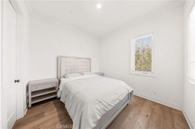 92 Interstellar, Irvine, CA 92618