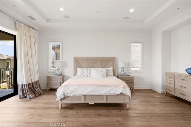92 Interstellar, Irvine, CA 92618