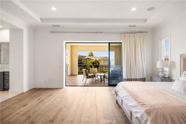 92 Interstellar, Irvine, CA 92618