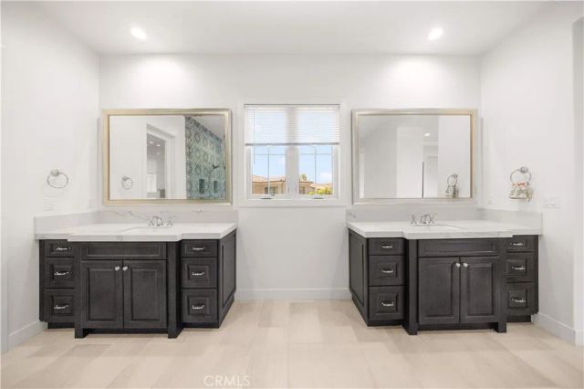 92 Interstellar, Irvine, CA 92618
